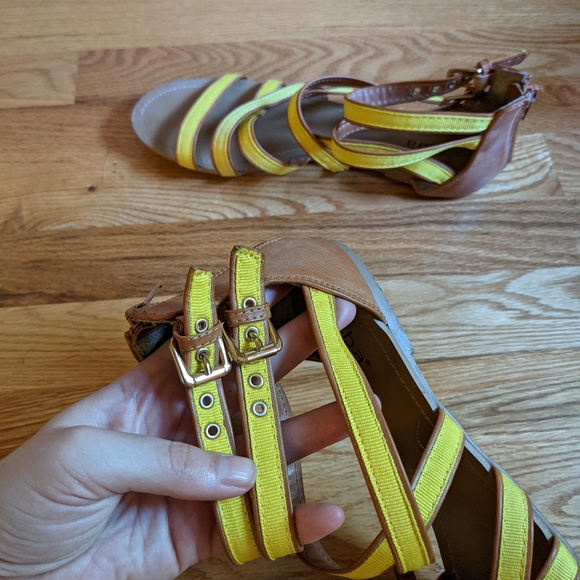Diba yellow gladiator sandals - Picture 3 of 5